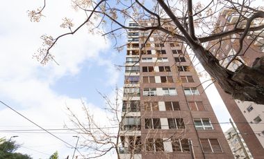 Departamento de 3 dormitorios en venta en San Isidro, con seguridad