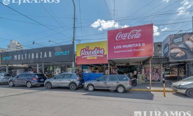 Excelente local en la calle mas comercial de Lomas de Zamora