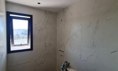 EN VENTA CASA 5 AMB A ESTRENAR EN VILLALOBOS