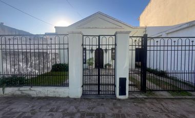 Casa 4 ambientes en venta en Ituzaingo