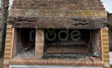 Gran casa en Santa Teresita