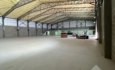 En Alquiler | Galpón de 1350 m2 | Necochea y Republica de Italia | Neuquén Capital
