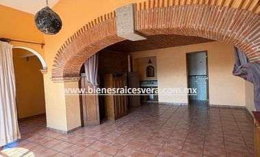 DEPARTAMENTO EN RENTA EN EL CENTRO DE TEQUISQUIAPAN. Mara