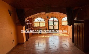 DEPARTAMENTO EN RENTA EN EL CENTRO DE TEQUISQUIAPAN. Mara