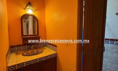 DEPARTAMENTO EN RENTA EN EL CENTRO DE TEQUISQUIAPAN. Mara