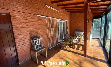 ALQUILER Casa Quinta con Jardín de Invierno - La Reja Sur