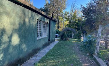 Casa en  Alquiler - Frente al río - 2 Hab. - Patio