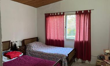 Casa en  Alquiler - Frente al río - 2 Hab. - Patio