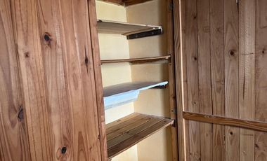 Casa en  Alquiler - Frente al río - 2 Hab. - Patio