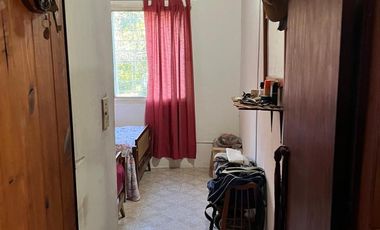 Casa en  Alquiler - Frente al río - 2 Hab. - Patio