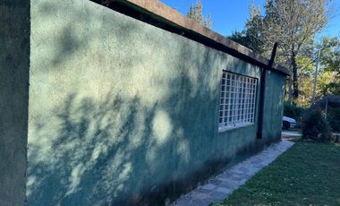 Casa en  Alquiler - Frente al río - 2 Hab. - Patio