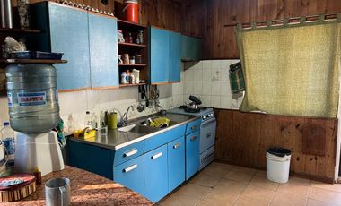 Casa en  Alquiler - Frente al río - 2 Hab. - Patio