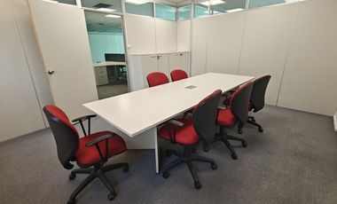 Oficinas en alquiler, planta libre con divisiones, próximas a Av 9 de Julio