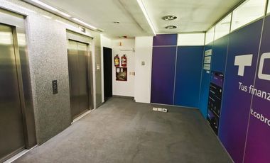 Oficinas en alquiler, planta libre con divisiones, próximas a Av 9 de Julio