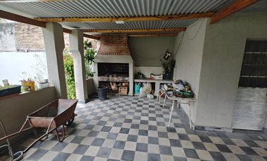 Casa en  venta en G. de Laferrere