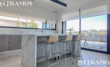 Increible casa en Venta en Barrio Muelles Puertos