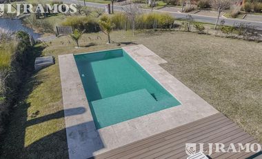 Increible casa en Venta en Barrio Muelles Puertos