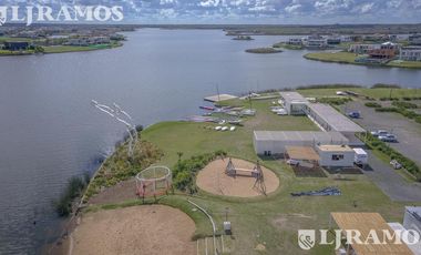 Increible casa en Venta en Barrio Muelles Puertos