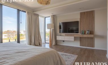 Increible casa en Venta en Barrio Muelles Puertos