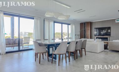 Increible casa en Venta en Barrio Muelles Puertos