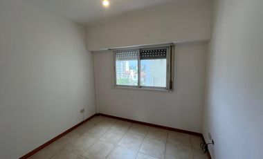Excelente departamento de tres ambientes en Morón