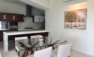 CASA EN RENTA COCOPATO COUNTRY CLUB, CIUDAD DEL CARMEN, CAMPECHE
