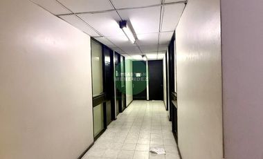 Seguridad - Pleno Centro - 40Mts Propios - Oficina a la venta en centro