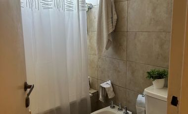 Departamento de 4 ambientes con cochera