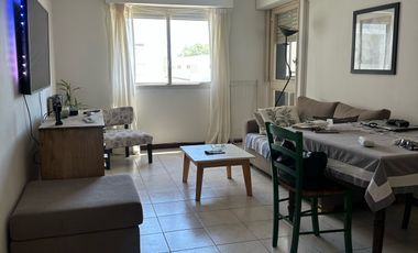 Departamento de 4 ambientes con cochera