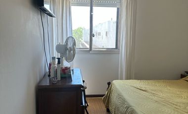 Departamento de 4 ambientes con cochera