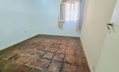 Casa a remodelar cerca del SIC Lomas San Isidro