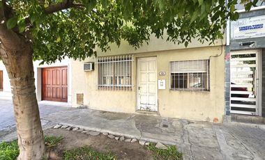 Casa en Gobernador Freyre al 1400