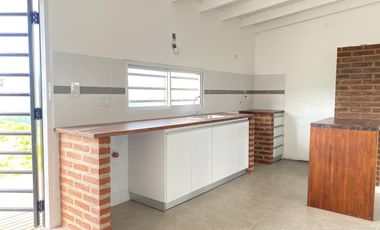 Casa a estrenar 2 dormitorios en Barrio La Raquela. Apto credito!