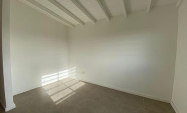 Casa a estrenar 2 dormitorios en Barrio La Raquela. Apto credito!