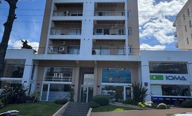 VENTA, Departamento de 4 ambientes con doble cochera,  ZONA Centro, Pinamar