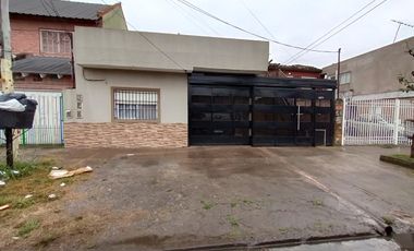 Casa  en venta en Gregorio De Laferrere