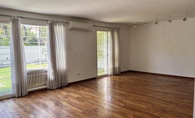 Muy buena Casa en Acas.-El Cano/Rio