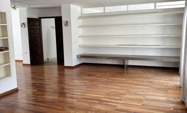 Muy buena Casa en Acas.-El Cano/Rio