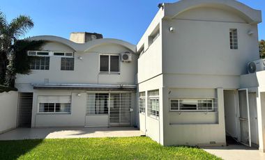 Muy buena Casa en Acas.-El Cano/Rio