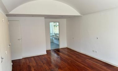 Muy buena Casa en Acas.-El Cano/Rio