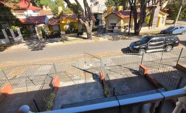 Hermoso Triplex 4 Ambientes con todos los  servicios