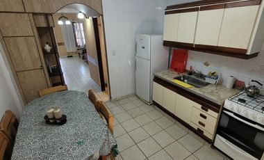 Hermoso Triplex 4 Ambientes con todos los  servicios