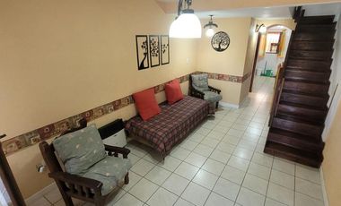 Hermoso Triplex 4 Ambientes con todos los  servicios
