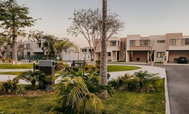 Casa en privada con áreas verdes en Conkal, Mérida