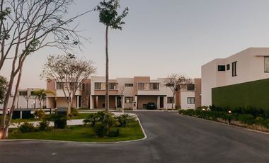 Casa en privada con áreas verdes en Conkal, Mérida