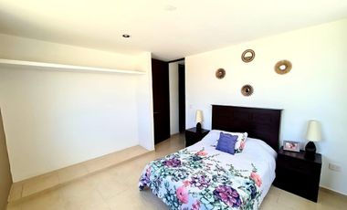 Casa en privada con áreas verdes en Conkal, Mérida