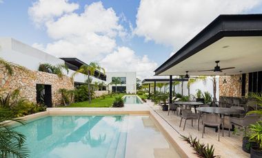 Casa en privada exclusiva en Xcanatún, Mérida
