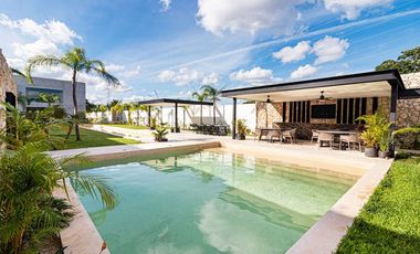 Casa en privada exclusiva en Xcanatún, Mérida