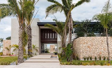 Casa en privada exclusiva en Xcanatún, Mérida