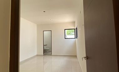 Casa al norte de Mérida Conkal, de una sola planta en privada